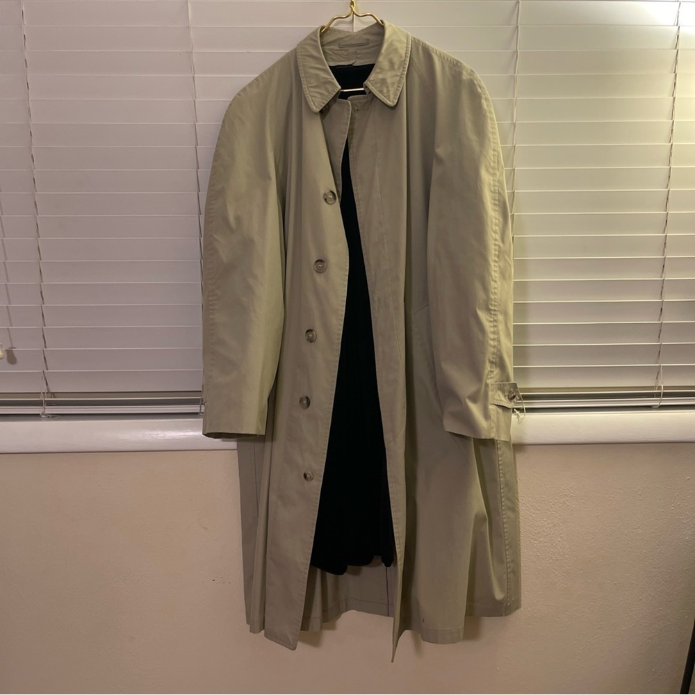 London Fog Men's Classic Tan Trench Coat 42 Long